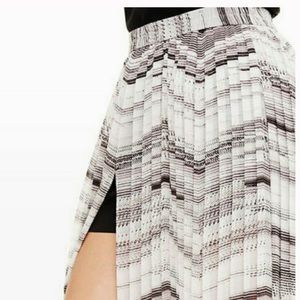 Pleated skirt
